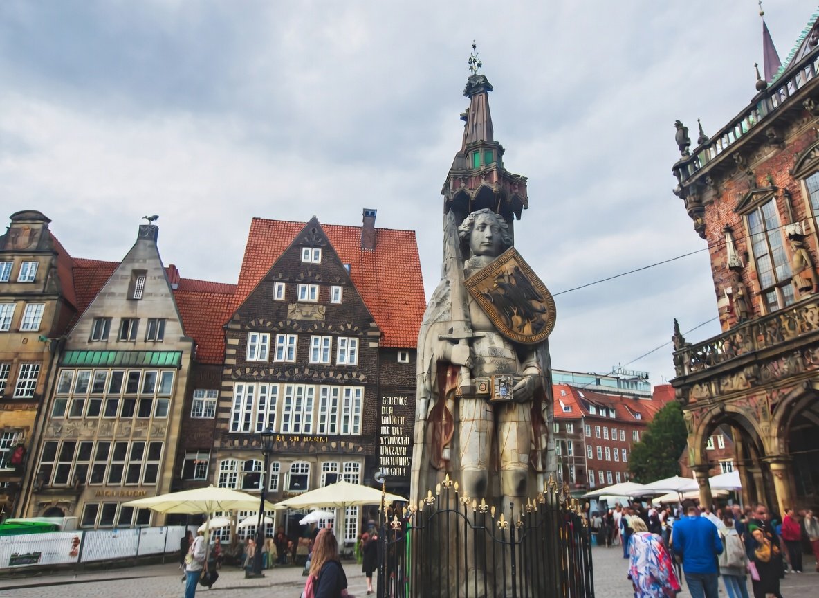 bremen roland statue ultimate guide to its 620 year history, symbolism & expert visitor tips 6