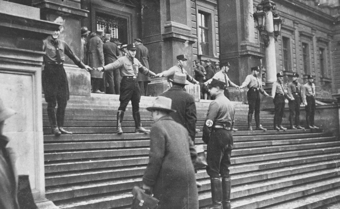 lessons from the weimar republic the fragility of democracy in the face of crisis 5